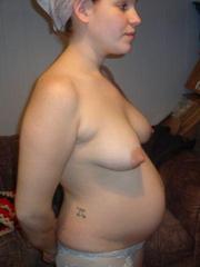 Pregnant wife shows her hot naked body